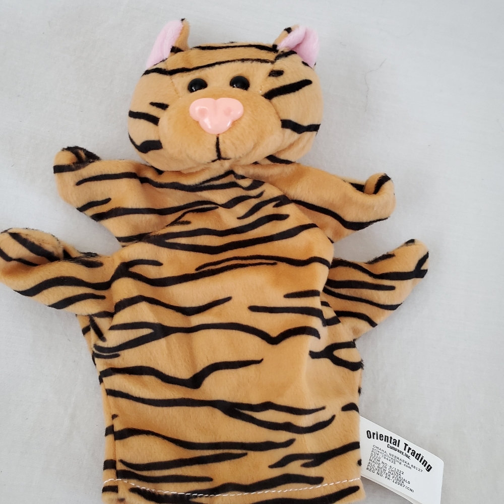 Kids Five Finger Hand Puppets - Wild Animals - Picture 7 of 9